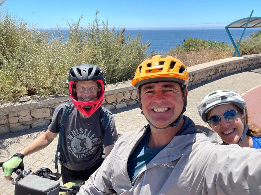 Cascais Village E-Bike Tour: Glide Along Sun-Kissed Shores - Finding the route: Alameda Duquesa de Palmela, Cascais Station area
