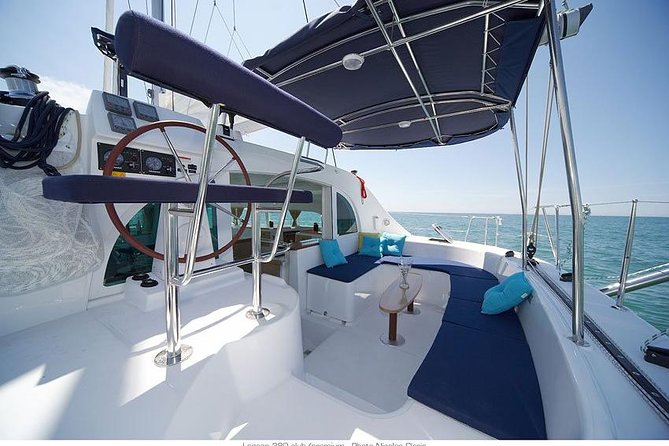 Catamaran Cultural Tour through Lisbon - Boarding at Terra Incógnita, Santo Amaro Docks