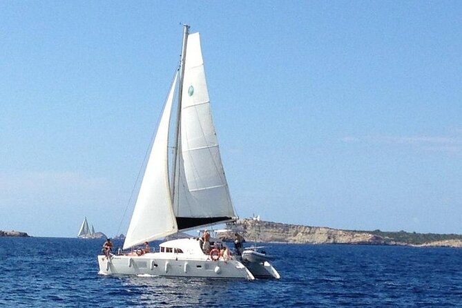 Catamaran Cultural Tour through Lisbon - The Cultural Part: Stories About Lisbon and Its River Monuments