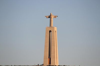 Christ the King - Lisbon - 3 Hour Electric Bike Tour - Casa da Cerca gardens break and how to use the time well