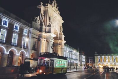 Christmas Lights Lisbon Tour with a Local in Private Eco Tuk Tuk - Meeting point basics: where to start and how the tour ends