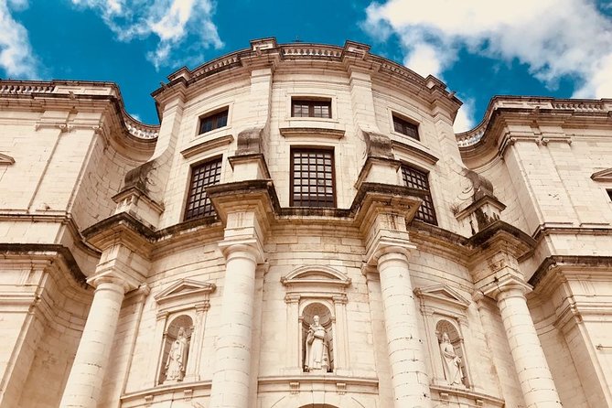 City of Neighborhoods Tour 1H 30M Private Tour by Tuk Tuk - São Vicente de Fora: a major monastery and a royal pantheon link