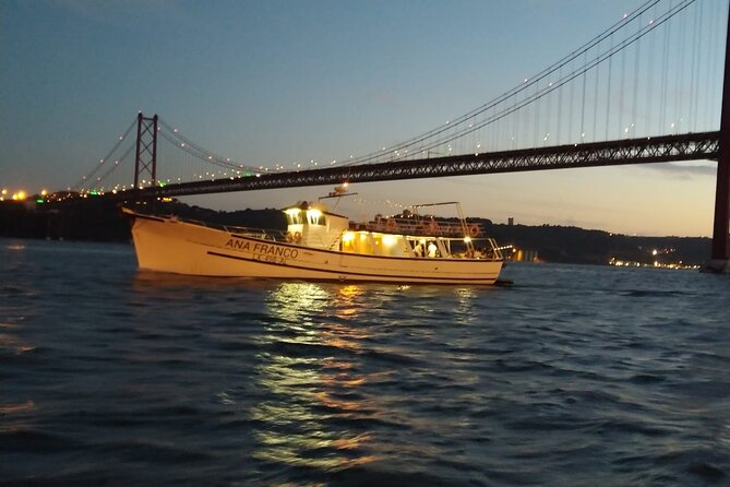Classic Yacht Experience in Lisbon with portuguese wine - Golden Hour Lisbon: Why the Tagus View Works