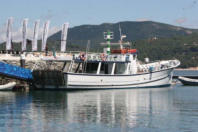 Classic Yacht Experience in Lisbon with portuguese wine - Guides Onboard: Friendly, Informative, and Usually a Big Part of It