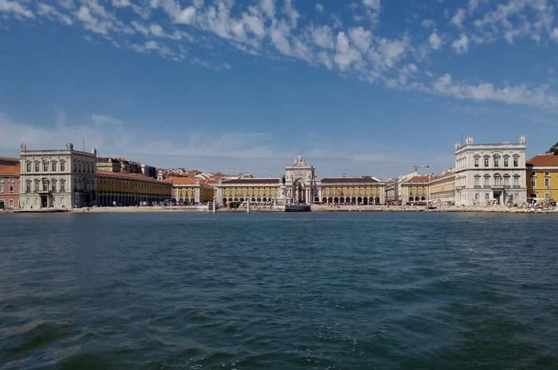 Cultural Sailing Tour in Lisbon - Public tour reality: you get the story, but not full privacy