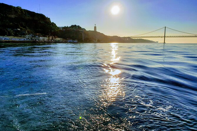 Daytime/Lisbon Sunset Boat with history and wine (small group) - The history talk and local tips: short, useful, and not a lecture