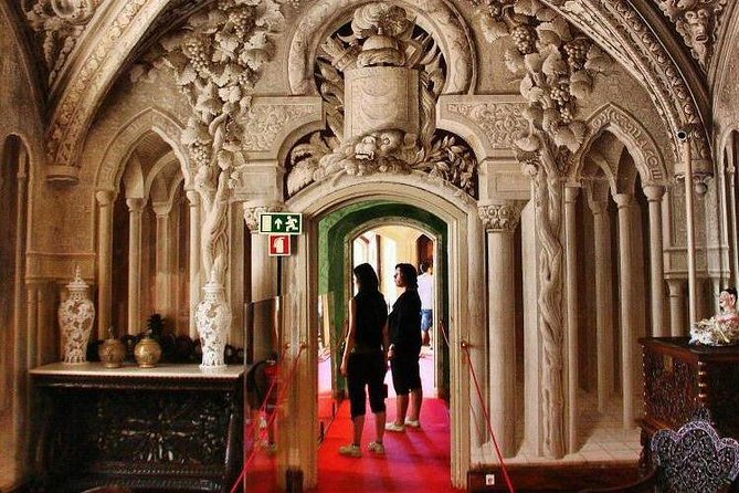 Daytrip from Lisbon to Sintra+Cascais-Large groups up to 10 pax - The best reason to do this tour: you’re buying time and effort