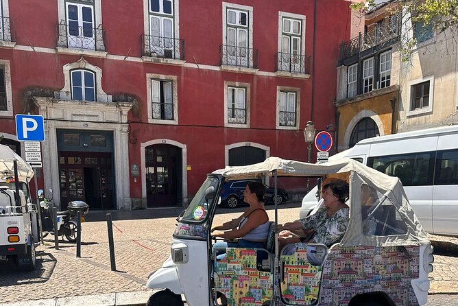 Discover Ancient Lisbon of Tuk Tuk with a local guide - Portas do Sol: Tagus Views and Alfama’s Typical Houses