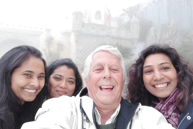 Discover and Feel Sintra's Wonderland - Small Group Tour - Quinta da Regaleira and Monserrate: what you see when the day moves fast