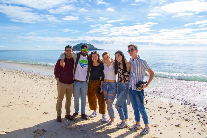 Discover Arrábida: The Secret Paradise - Azeitão wine tasting at Bacalhoa: education with a glass in hand