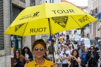 Discover Bairro Alto's Hidden Gems and Stunning Viewpoints - Praça Luis de Camões: the poet behind the name on the map