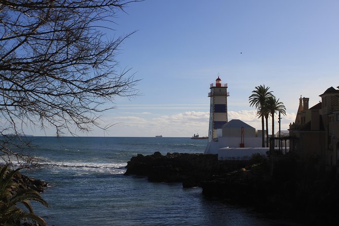 Discover Sintra and Cascais by comfy van - Private Full Day Tour - Guides and pacing: what you can expect when the driver and guide work as a team