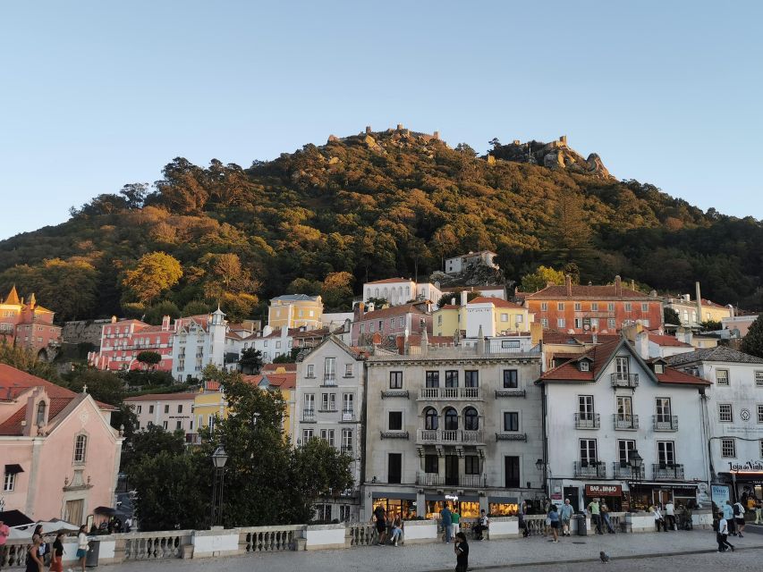 Discover Sintra and Cascais in a Portuguese 4WD - Coffee and local snacks in Sintra: get your bearings fast