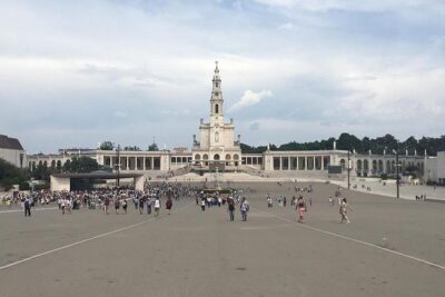 Divine Fátima Full Day Private Tour from Lisbon - Aljustrel and the Little Shepherds’ Houses: Seeing the Story in the Place