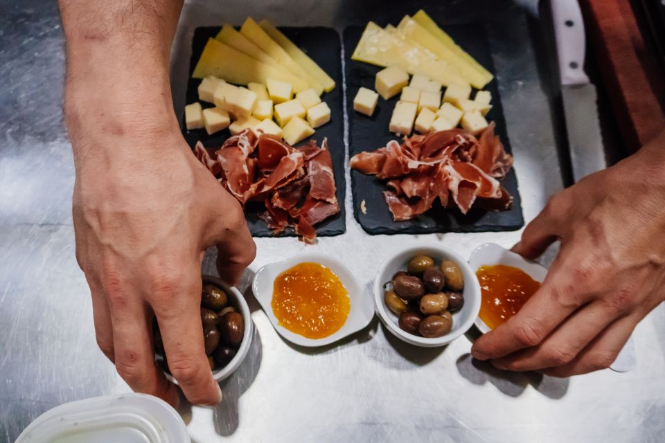Eating Lisbon: Tuk Tuk Food Tour - Key points to know before you go