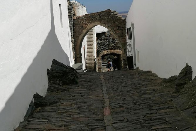 Évora and Monsaraz from Lisbon - Should You Book This Trip?