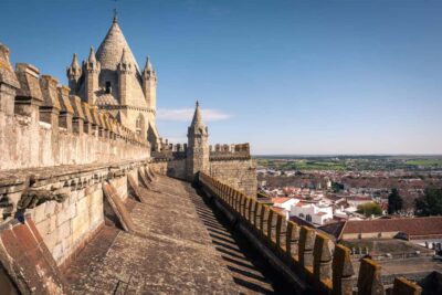 Évora: Flexible Walking Tour in Historic Center - Praça do Giraldo and the fountain show
