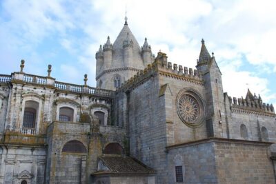 Evora Private Personalized Experience from Lisbon - Whitewashed Streets and the Roman Temple of Diana