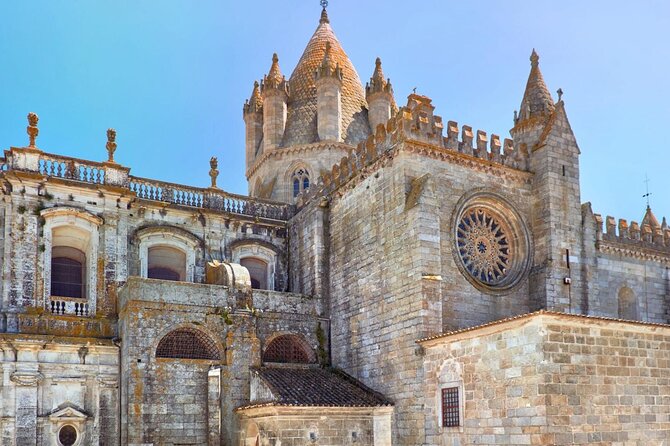 Évora Private Tour - Cork Factory Visit & Wine Tasting Included - Why this private Évora tour feels different from a typical day trip