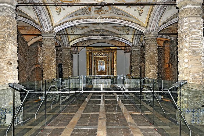 Évora Wine & Heritage Tour from Lisbon - Se Catedral de Évora: Granite Power and the Romanesque-to-Gothic Transition