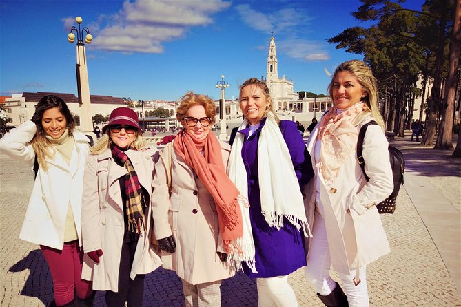 Exclusive Tour of Fátima and home of the shepherds - Stop 1: Museu do Santuario de Fatima and the basilica core