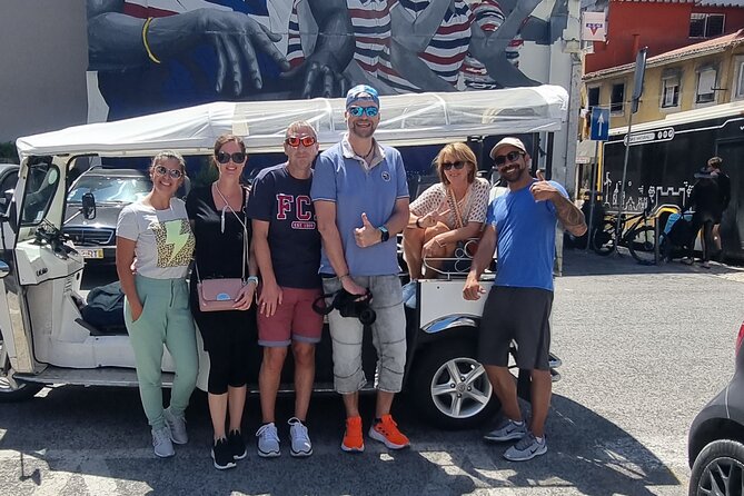 Explore Lisbon aboard our fun tuk tuk - Start Point at Praça do Comércio: Pickup, Timing, and a Smooth Loop