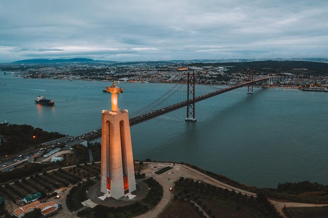Explore Lisbon City on a private half-day tour in a van - Jerónimos Monastery and Belém Tower: Big Exploration-Era Stops With Clear Limits