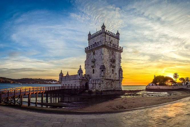 Explore Lisbon: Private & Customizable Half-Day Sightseeing Tour - Lisbon Cathedral (Sé de Lisboa): the 12th-century anchor point