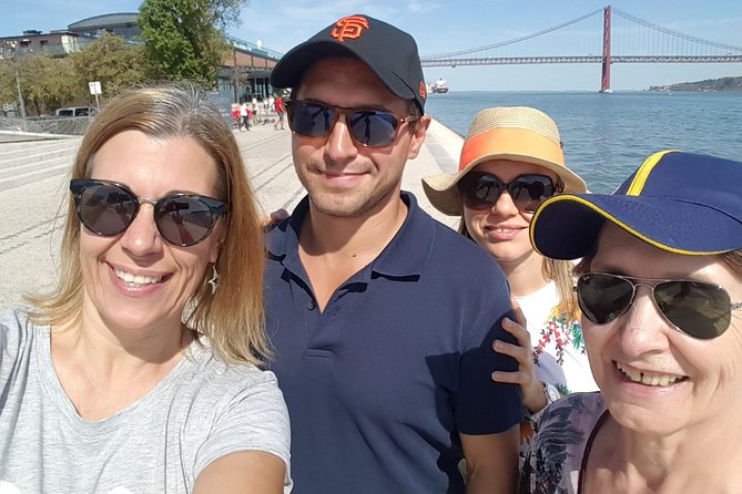 Explore Lisbon: Private & Customizable Half-Day Sightseeing Tour - Praca do Comercio (Terreiro do Paco): waterfront grandeur and a turning point