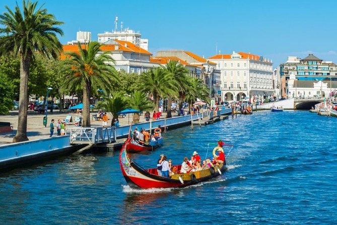 Explore Porto & Aveiro within Riverboat Cruises - Private Full Day Tour from Lisbon with Lunch - Aveiro in two hours: canals, art nouveau, and not getting lost