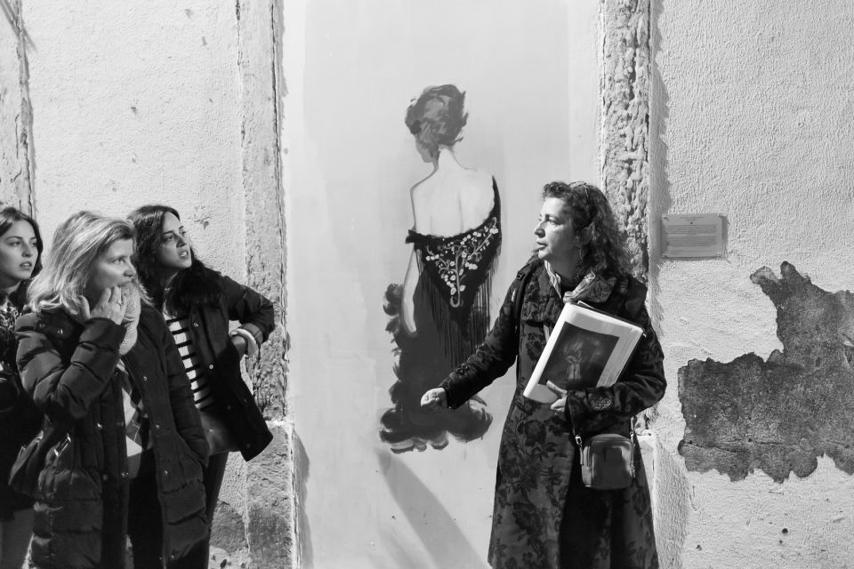 Fado: Musical Walking Tour with Food & Live Show - Fado in Lisbon: why Mouraria and Alfama matter