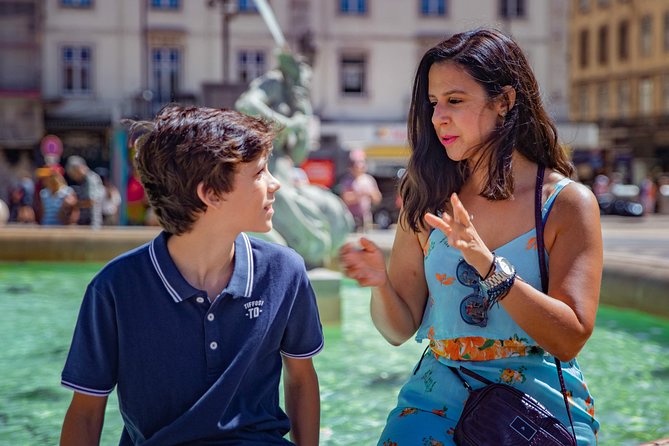 Family Friendly Lisbon Private City Tour - The local snack or drink and the smart ending at the river