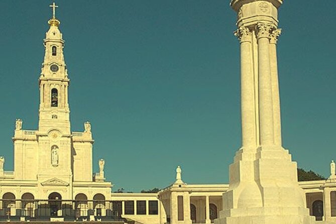 Fátima - Full Day Private Guided Tour from Lisbon by minivan - Why a Fátima day trip fits Lisbon so well