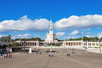 Fátima Half Day Private Tour Lisbon w/ Optional Candle Procession - Hotel pickup and round-trip comfort (the real value of this format)
