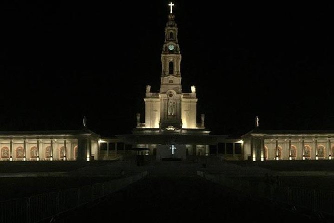 Fátima Message Private Tour with Candle Procession from Lisbon - Pickup at 1:30 pm: timing that helps you avoid the rush