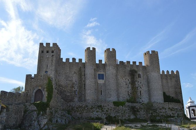 Fatima, Nazaré and Obidos Day Trip from Lisbon - Basilica de Nossa Senhora do Rosário de Fátima: The Heartbeat Stop