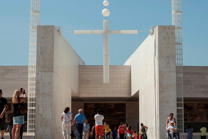 Fatima Nazare and Obidos Full Day Private Tour - Why this Fatima–Batalha–Óbidos–Nazaré day trip works from Lisbon