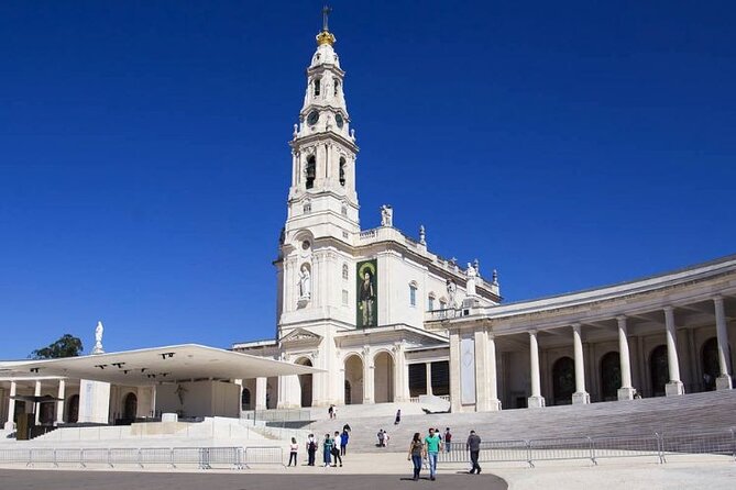 Fátima, Nazaré and Obidos Full Day Tour - Price and logistics: what $519.41 per group gets you