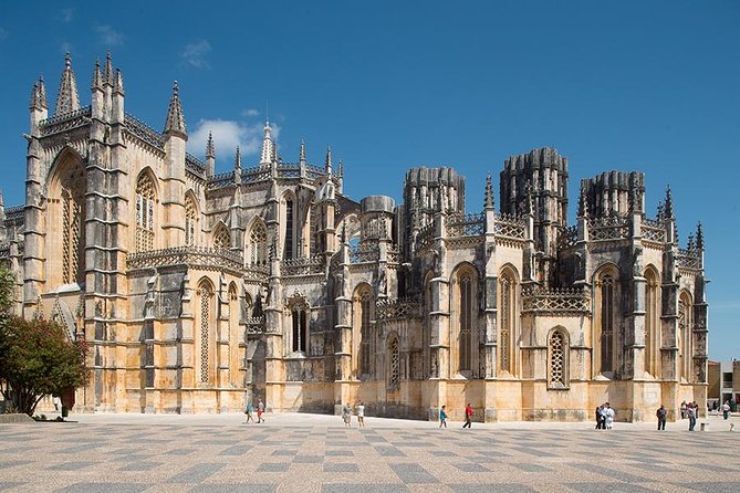 Fátima Private Full Day Sightseeing Tour from Lisbon - Luxury transport and pickup: the part you’ll feel most