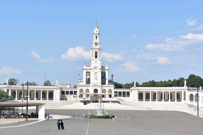 Fatima Private Half Day Tour from Lisbon - Stop 1: The Sanctuary of Fátima with the story you’ll want