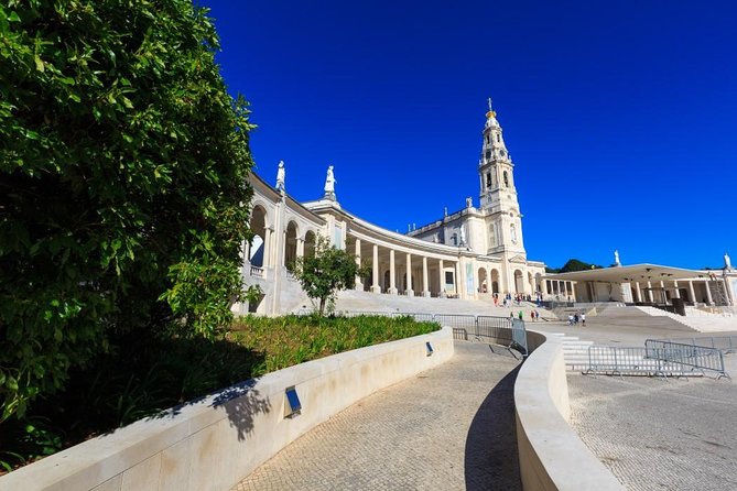Fatima Sanctuary Private Tour from Lisbon - Sanctuary of Our Lady of Fátima: Guided Stops Plus Breathing Room