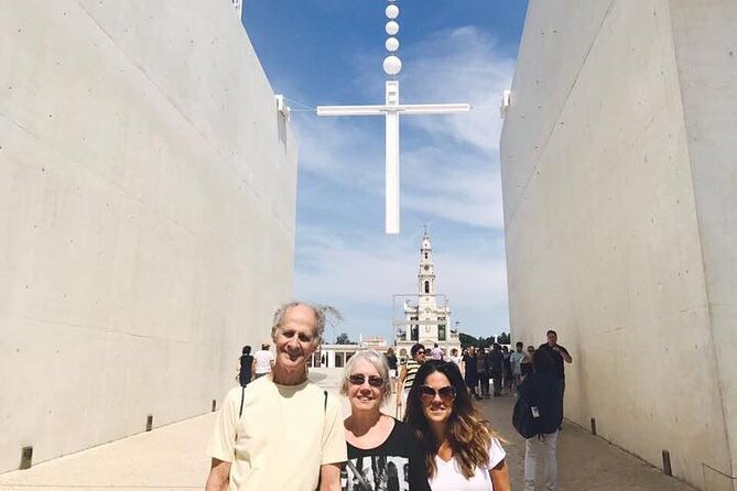 Fatima, Valinhos, Nazaré, Óbidos on Private tour - Batalha Monastery: late Gothic in Portugal, and why 30 minutes is enough