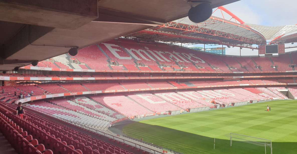 FOOTBALL LOVERS FULL DAY TOUR AT LISBON - Estádio da Luz and the Benfica Museum: More Than a Trophy Wall