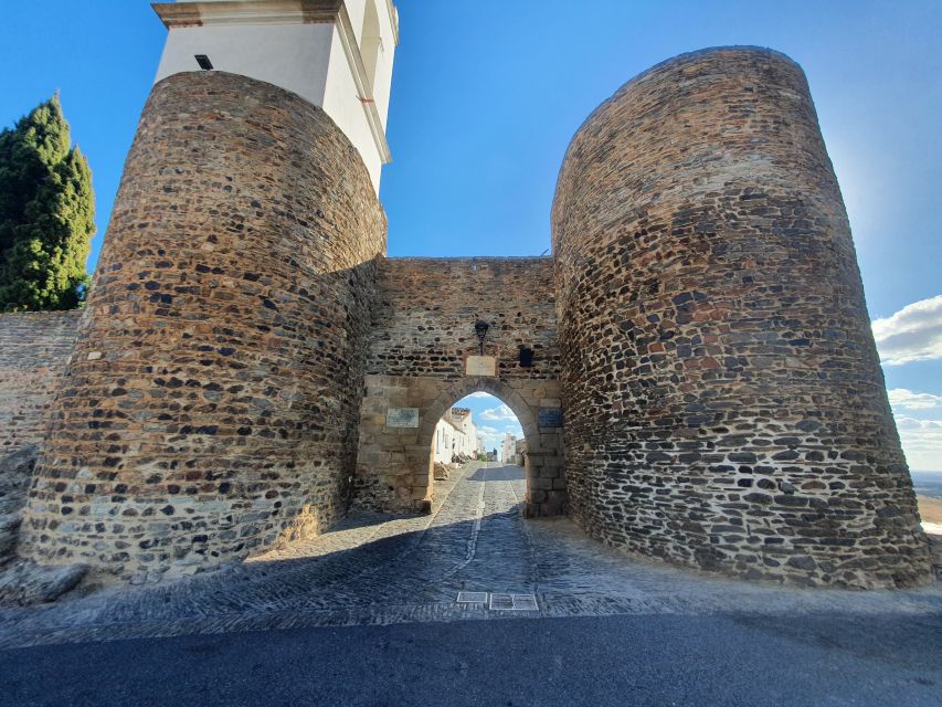 From Lisboa: Evora and Monsaraz Full-Day Tour - Roman Temple to Cathedral: A Fast Way to Understand Évora