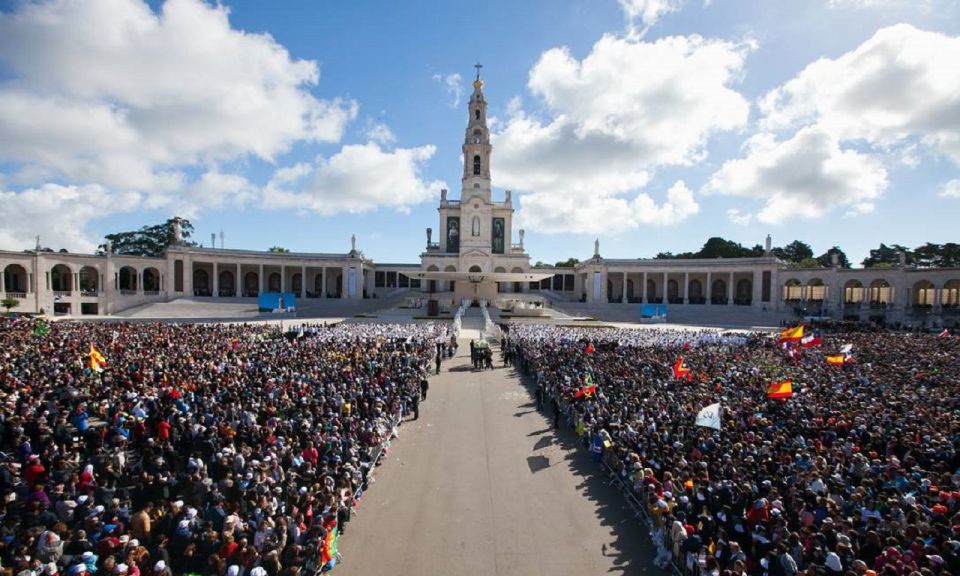 From Lisboa: Fatima, Nazare, Obidos & Batalha Full Day Tour - Timing Tips for Your 8-Hour Day in Lisbon