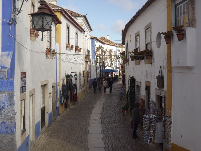 From Lisbon: Alcobaça & Óbidos Self-Guided Tour - Óbidos at your own pace: audio guide + 2 hours of freedom