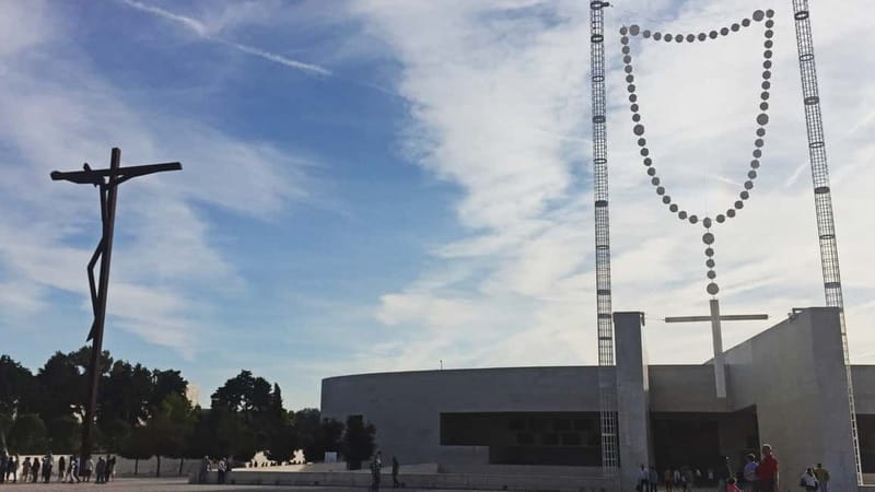 From Lisbon: Best of Fátima Half Day Tour - Break times and the Fátima Shopping Center stop