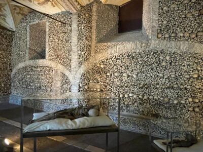 From Lisbon: Évora, Chapel of Bones, & Roman Temple Tour - Getting There From Lisbon: Pickup Choices and an 8-Hour Day