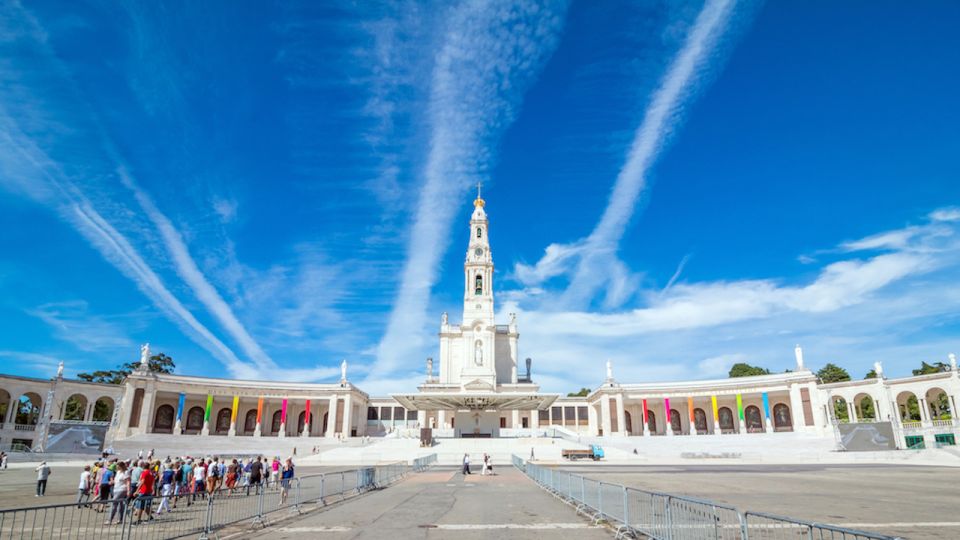 From Lisbon: Fátima, Nazaré and Sintra Guided Tour - The Day-Trip Math: How Much Time You’ll Spend Where
