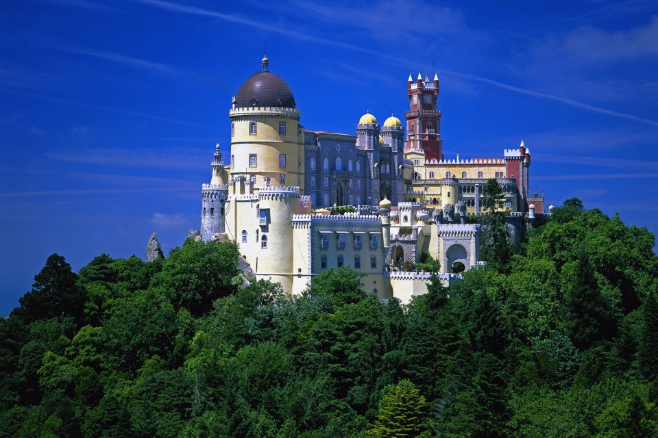 From Lisbon: Half-Day Private Sintra Cascais Tour - Cascais Coast and Praia do Guincho: Surf Beaches, Not Just Pretty Shore